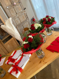 Präsente, Blumen und Parteibücher